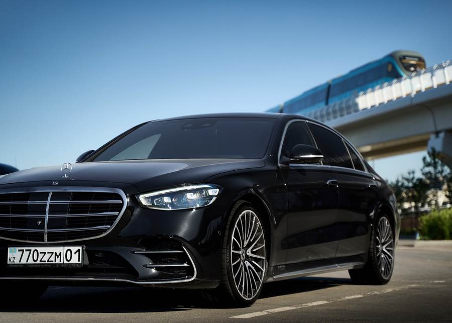 Mercedes-Benz S-Class W223 — Три четверти